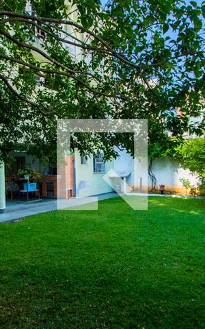 Casa à venda com 330m², 3 quartos e 3 vagasQuintal