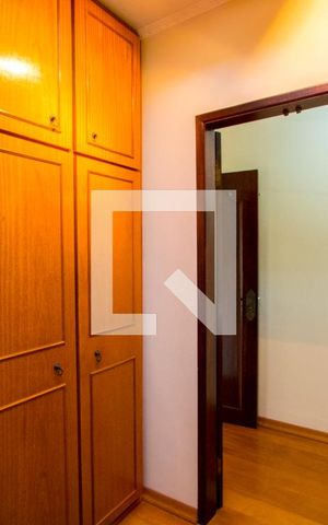 Casa à venda com 330m², 3 quartos e 3 vagasCloset do quarto 1