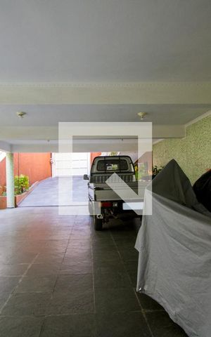 Casa à venda com 330m², 3 quartos e 3 vagasGaragem