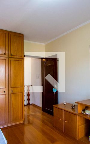 Casa à venda com 330m², 3 quartos e 3 vagasQuarto 2 