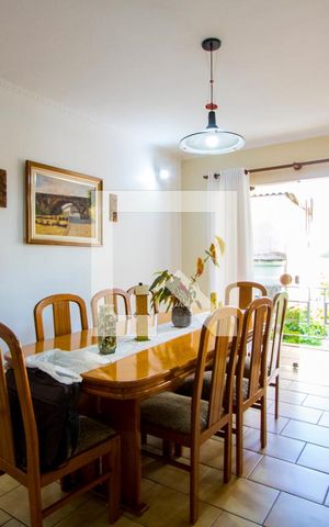 Casa à venda com 330m², 3 quartos e 3 vagasSala de jantar