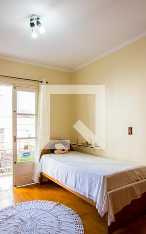 Casa à venda com 330m², 3 quartos e 3 vagasQuarto 2 