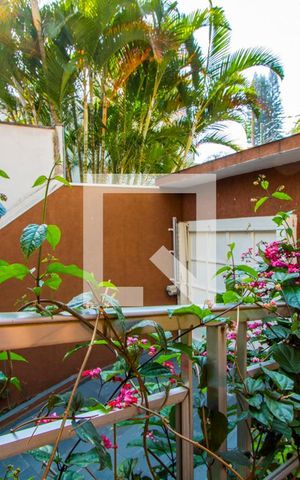 Casa à venda com 330m², 3 quartos e 3 vagasÁrea externa