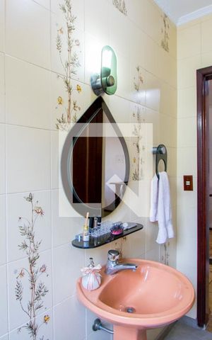 Casa à venda com 330m², 3 quartos e 3 vagasLavabo