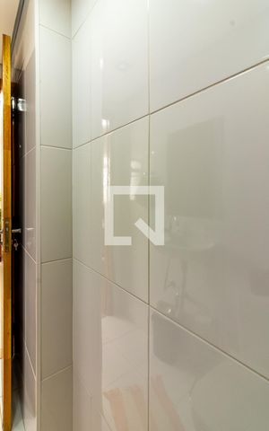 Apartamento à venda com 98m², 3 quartos e 1 vaga Apartamento à venda com 98m², 3 quartos e 1 vagaBanheiro de serviço