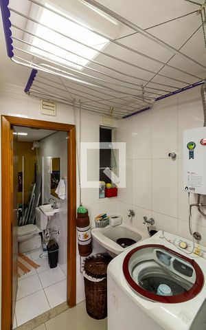Apartamento à venda com 98m², 3 quartos e 1 vaga Apartamento à venda com 98m², 3 quartos e 1 vagaÁrea de Serviço
