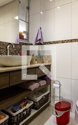 Apartamento à venda com 98m², 3 quartos e 1 vaga Apartamento à venda com 98m², 3 quartos e 1 vagaBanheiro Social