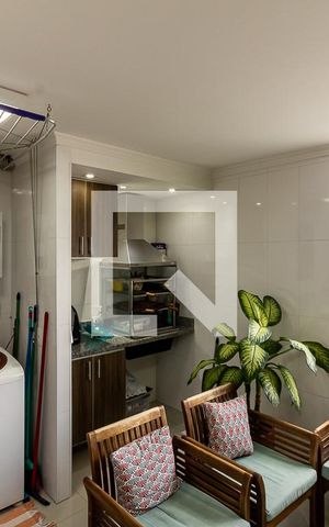 Apartamento à venda com 98m², 3 quartos e 1 vaga Apartamento à venda com 98m², 3 quartos e 1 vagaÁrea de Serviço