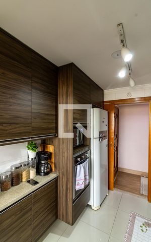 Apartamento à venda com 98m², 3 quartos e 1 vaga Apartamento à venda com 98m², 3 quartos e 1 vagaCozinha