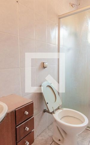Casa à venda com 340m², 5 quartos e 2 vagas Casa à venda com 340m², 5 quartos e 2 vagasBanheiro Suite 1