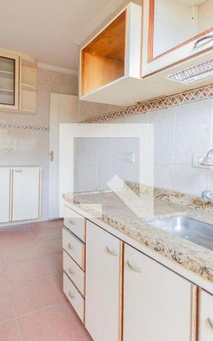 Casa à venda com 340m², 5 quartos e 2 vagas Casa à venda com 340m², 5 quartos e 2 vagasCozinha 1