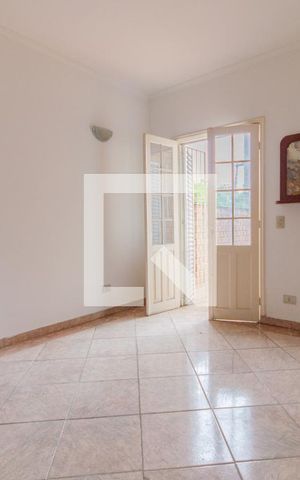 Casa à venda com 340m², 5 quartos e 2 vagas Casa à venda com 340m², 5 quartos e 2 vagasSala 1