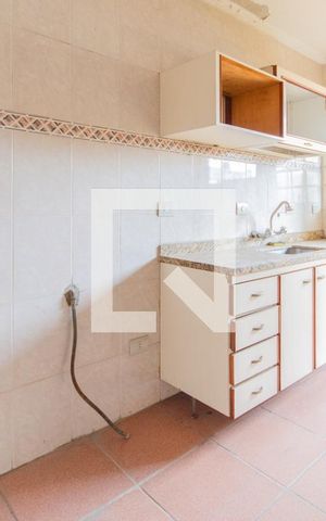 Casa à venda com 340m², 5 quartos e 2 vagas Casa à venda com 340m², 5 quartos e 2 vagasCozinha 1