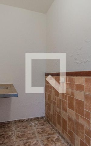 Casa à venda com 340m², 5 quartos e 2 vagas Casa à venda com 340m², 5 quartos e 2 vagasCozinha 4
