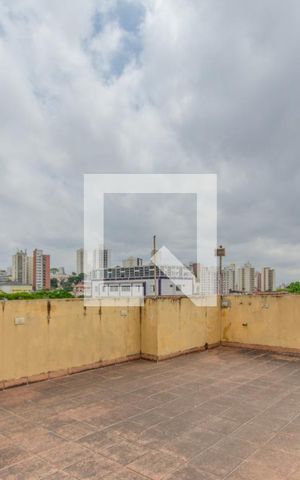 Casa à venda com 340m², 5 quartos e 2 vagas Casa à venda com 340m², 5 quartos e 2 vagasTerraço
