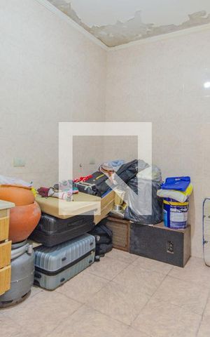 Casa à venda com 340m², 5 quartos e 2 vagas Casa à venda com 340m², 5 quartos e 2 vagasCozinha 3