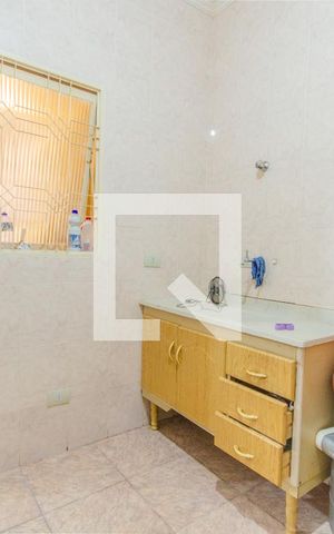 Casa à venda com 340m², 5 quartos e 2 vagas Casa à venda com 340m², 5 quartos e 2 vagasCozinha 3
