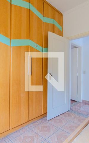 Casa à venda com 340m², 5 quartos e 2 vagas Casa à venda com 340m², 5 quartos e 2 vagasSuite 2