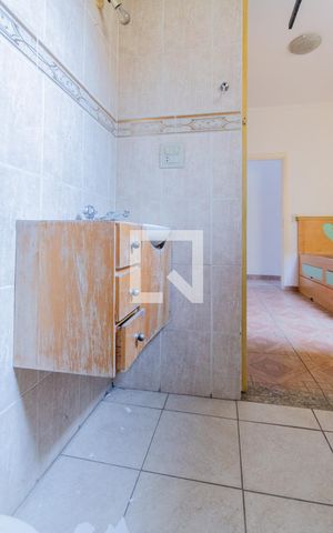 Casa à venda com 340m², 5 quartos e 2 vagas Casa à venda com 340m², 5 quartos e 2 vagasBanheiro de Suite 2