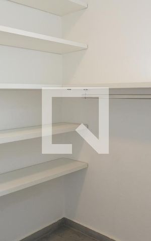 Apartamento à venda com 80m², 2 quartos e sem vagaEstoque