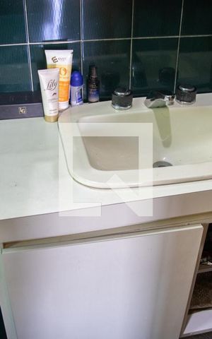 Casa à venda com 300m², 4 quartos e 3 vagasBanheiro do Quarto 1