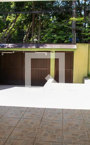 Casa à venda com 300m², 4 quartos e 3 vagasGaragem