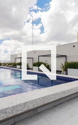 Studio para alugar com 29m², 1 quarto e sem vaga Studio para alugar com 29m², 1 quarto e sem vagaÁrea comum - Piscina