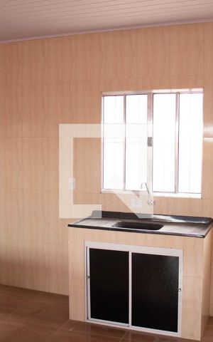 Casa para alugar com 80m², 2 quartos e sem vaga Casa para alugar com 80m², 2 quartos e sem vagaCozinha