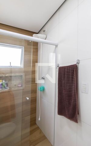 Casa à venda com 100m², 3 quartos e 2 vagasBanheiro da Suíte