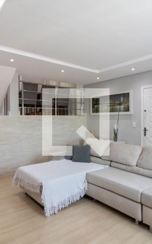 Casa à venda com 100m², 3 quartos e 2 vagasSala