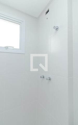Apartamento à venda com 90m², 3 quartos e 2 vagas Apartamento à venda com 90m², 3 quartos e 2 vagasBanheiro