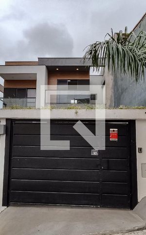 Casa à venda com 200m², 3 quartos e 5 vagasFachada