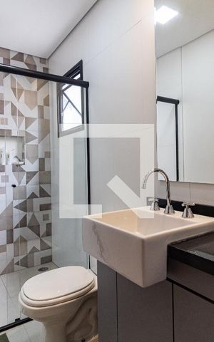 Casa à venda com 200m², 3 quartos e 5 vagasBanheiro da Suíte