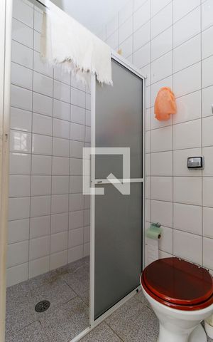 Casa à venda com 150m², 3 quartos e 3 vagas Casa à venda com 150m², 3 quartos e 3 vagasBanheiro