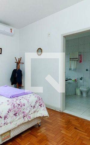 Casa à venda com 150m², 3 quartos e 3 vagas Casa à venda com 150m², 3 quartos e 3 vagasQuarto 1
