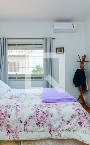 Casa à venda com 150m², 3 quartos e 3 vagas Casa à venda com 150m², 3 quartos e 3 vagasQuarto 1