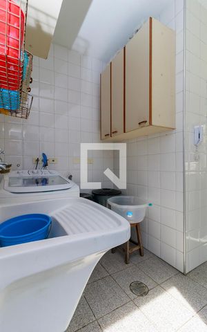 Casa à venda com 150m², 3 quartos e 3 vagas Casa à venda com 150m², 3 quartos e 3 vagasÁrea de Serviço