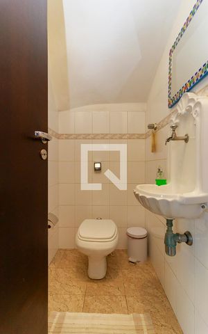 Casa à venda com 150m², 3 quartos e 3 vagas Casa à venda com 150m², 3 quartos e 3 vagasBanheiro