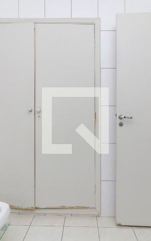 Casa à venda com 150m², 3 quartos e 3 vagas Casa à venda com 150m², 3 quartos e 3 vagasBanheiro