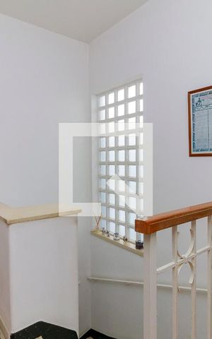 Casa à venda com 150m², 3 quartos e 3 vagas Casa à venda com 150m², 3 quartos e 3 vagasCorredor