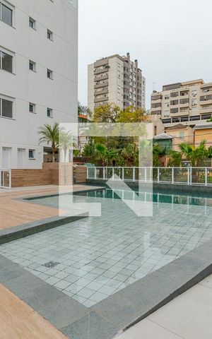 Apartamento à venda com 91m², 3 quartos e 2 vagas Apartamento à venda com 91m², 3 quartos e 2 vagasÁrea comum - Piscina