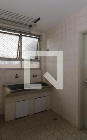 Apartamento à venda com 150m², 3 quartos e 1 vagaÁrea de Serviço