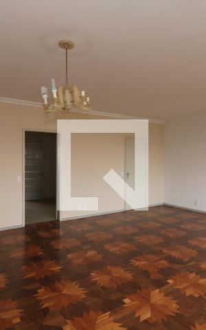 Apartamento à venda com 150m², 3 quartos e 1 vagaSala