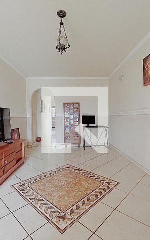 Casa à venda com 150m², 3 quartos e 1 vaga Casa à venda com 150m², 3 quartos e 1 vagaSala
