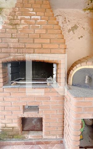 Casa à venda com 150m², 3 quartos e 1 vaga Casa à venda com 150m², 3 quartos e 1 vagaÁrea Comum