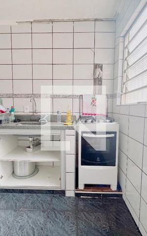 Casa à venda com 150m², 3 quartos e 1 vaga Casa à venda com 150m², 3 quartos e 1 vagaCozinha