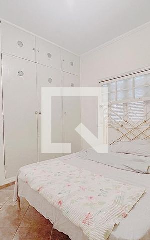 Casa à venda com 150m², 3 quartos e 1 vaga Casa à venda com 150m², 3 quartos e 1 vagaQuarto 1