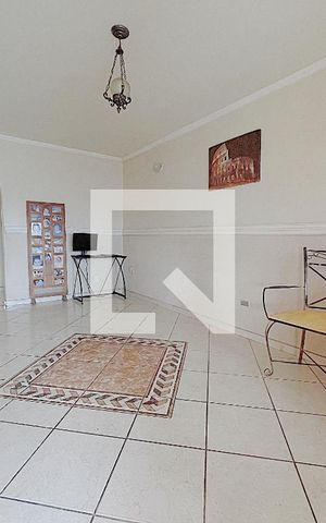 Casa à venda com 150m², 3 quartos e 1 vaga Casa à venda com 150m², 3 quartos e 1 vagaSala