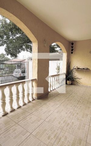 Casa à venda com 150m², 3 quartos e 1 vaga Casa à venda com 150m², 3 quartos e 1 vagaÁrea Comum