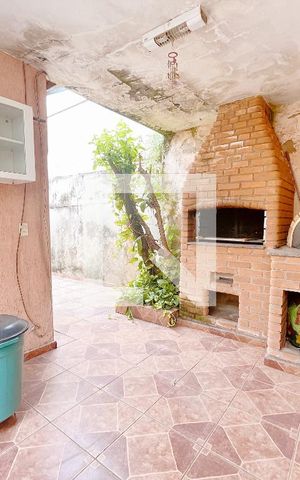Casa à venda com 150m², 3 quartos e 1 vaga Casa à venda com 150m², 3 quartos e 1 vagaÁrea Comum